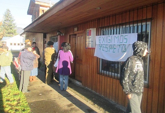 Mapuches ocupan INDAP