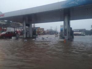 #Con-Cón: Estación de servicio inundada-