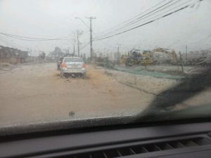 Valparaíso: Calles inundadas en Placilla.